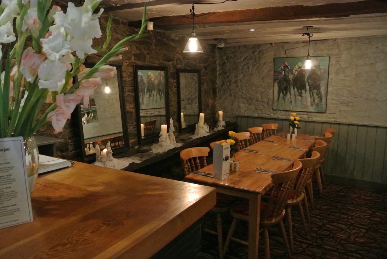 The Horse & Jockey Inn ナイトン エクステリア 写真